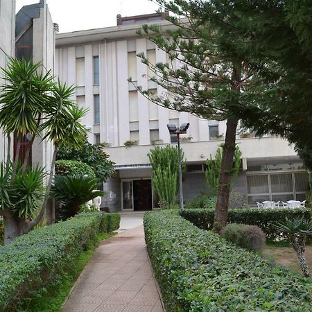 ホテルCentro Giovanile Padre Minozzi ポリコーロ エクステリア 写真