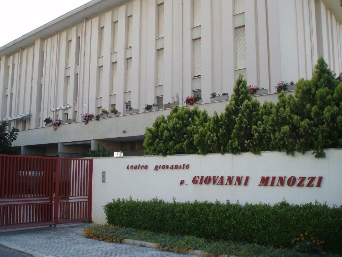 ホテルCentro Giovanile Padre Minozzi ポリコーロ エクステリア 写真